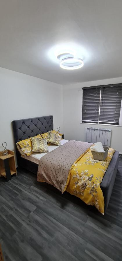 1 Bedroom Service Apartment With Netflix เวสต์เทอร์ร็อค ภายนอก รูปภาพ